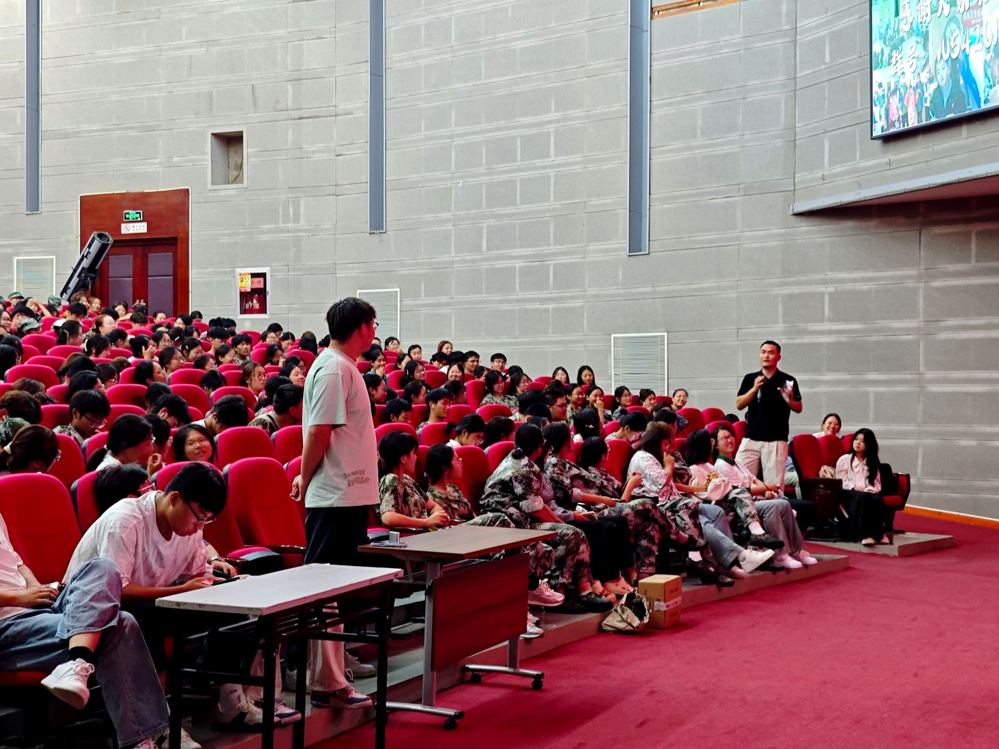 64B358CA48F2DFA63400E260FDB7407E