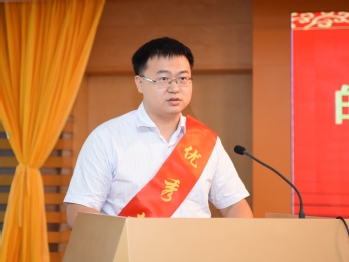 优秀教师代表发言 优秀教师代表发言